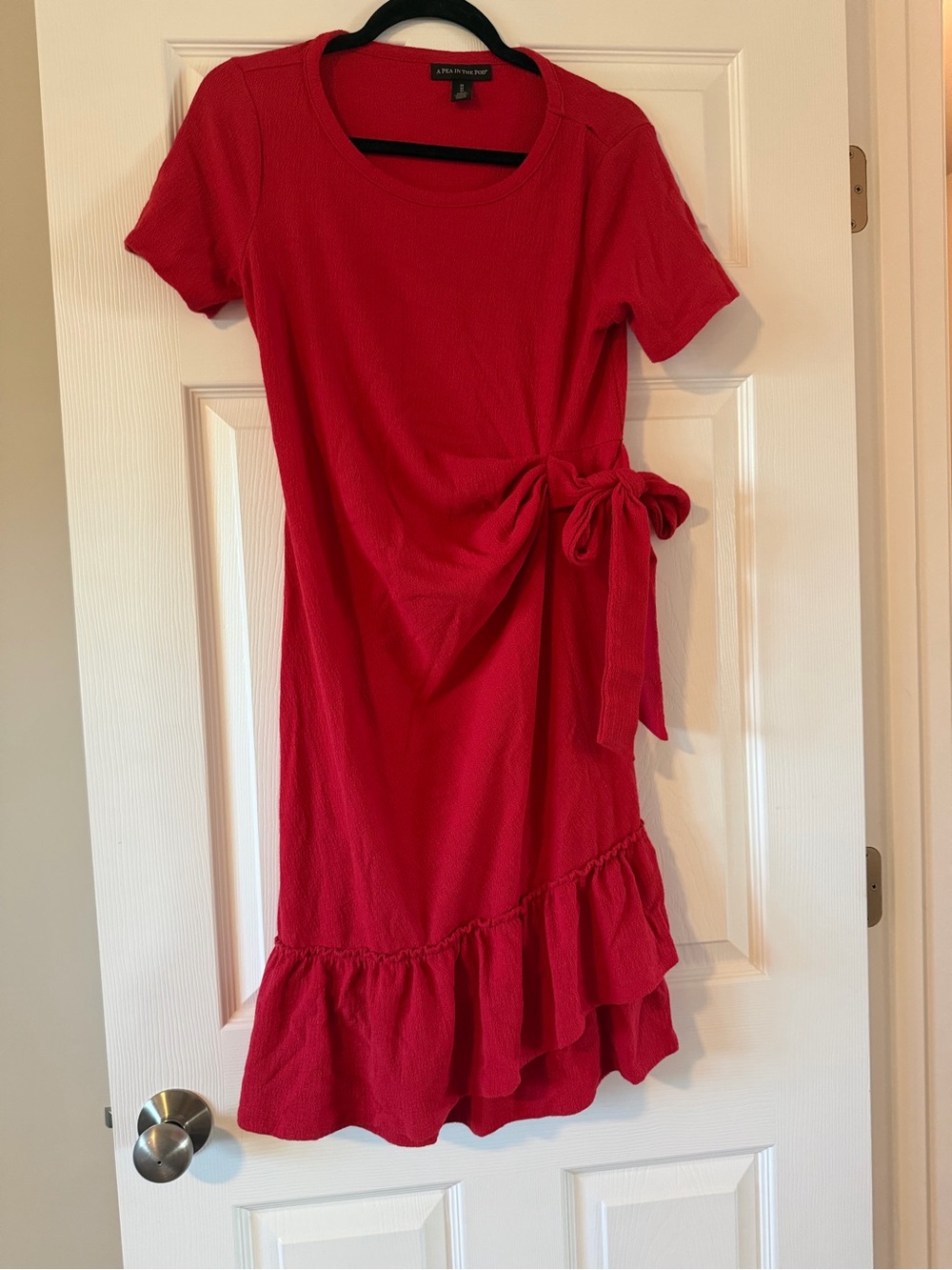 A Pea in the Pod Maternity Red Ruffle Hem dress Medium